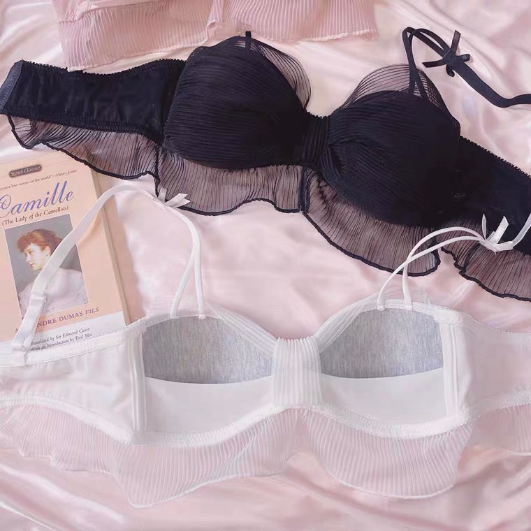 the collector of romance bralette set (underwear + bralette)