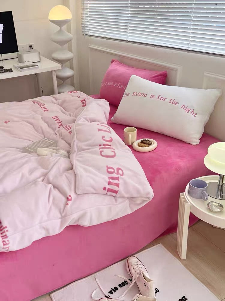Sweet & dark Instagram style fleece bedding set